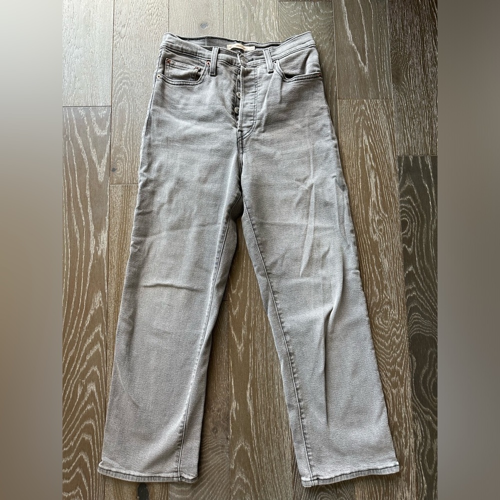 Levi’s Ribcage Straight Ankle Size 27